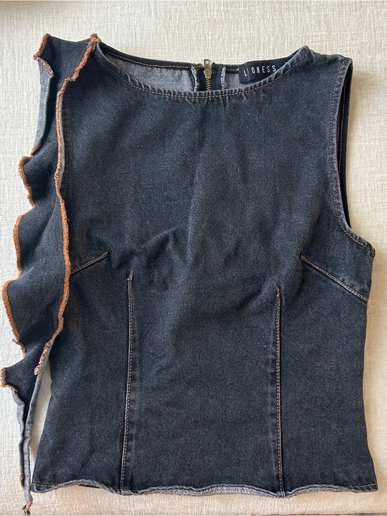 Lioness Tops - Lioness Denim Top with Ruffle Detail